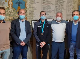 Il fermano Mario Macchiati ricevuto in municipio dopo il terzo posto alla Coppa del Mondo