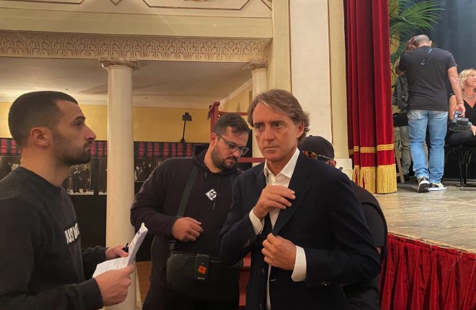 Iniziate le riprese con Roberto Mancini per gli spot promozionali 2022 della Regione