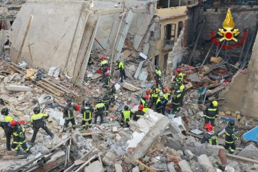 Esplosione a Ravanusa: 7 vittime, 2 sopravvissute